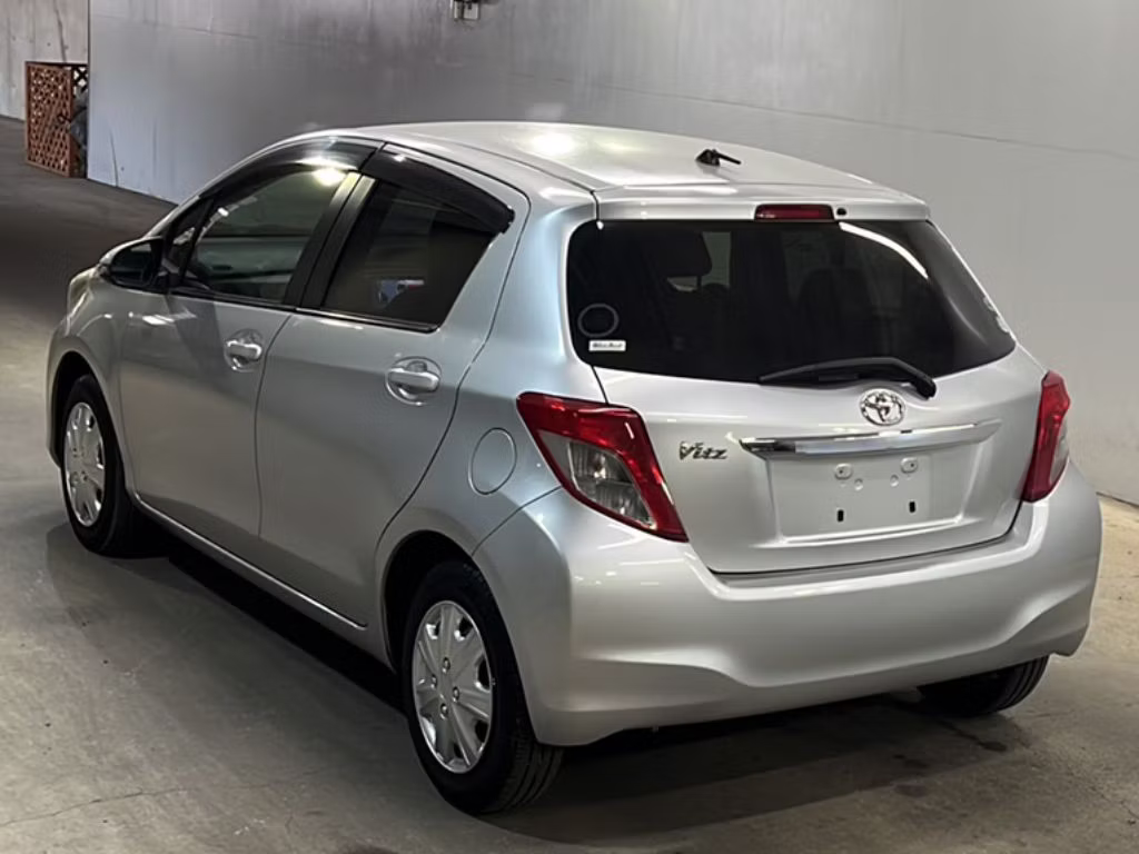 TOYOTA VITZ