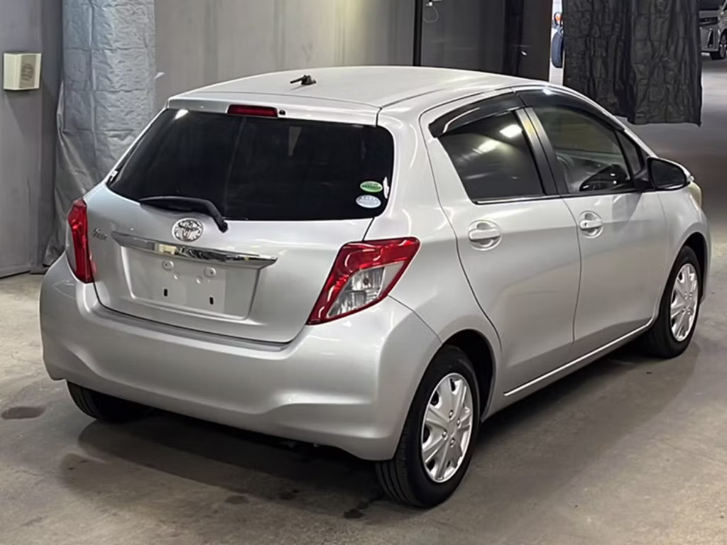 TOYOTA VITZ