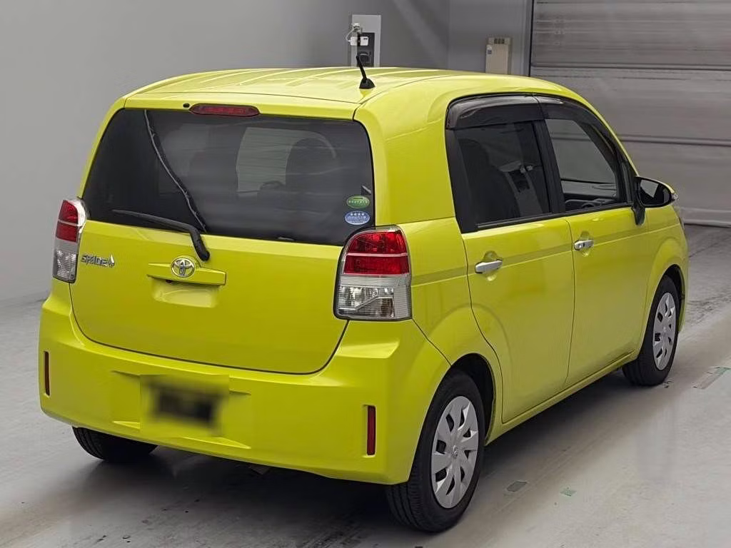 TOYOTA SPADE