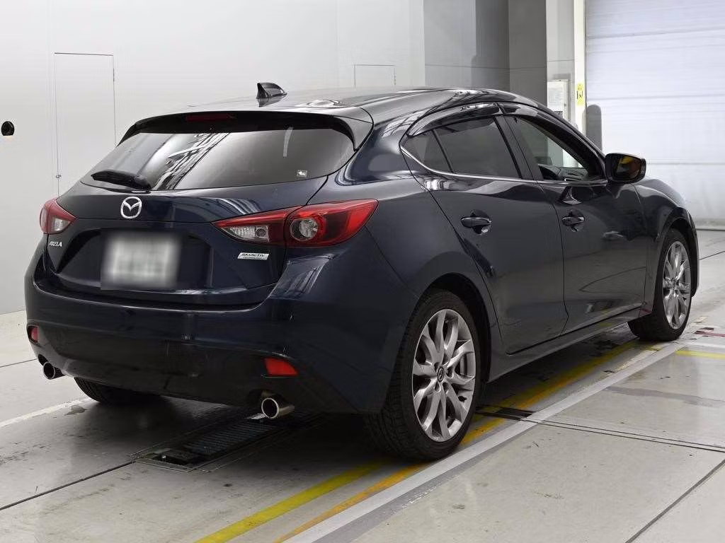 MAZDA AXELA
