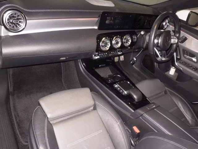 MERCEDES-BENZ CLA-CLASS