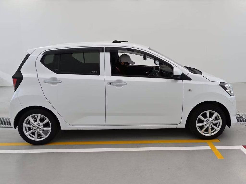 TOYOTA PIXIS EPOCH