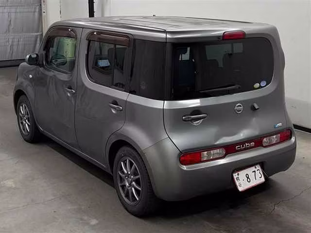 NISSAN CUBE