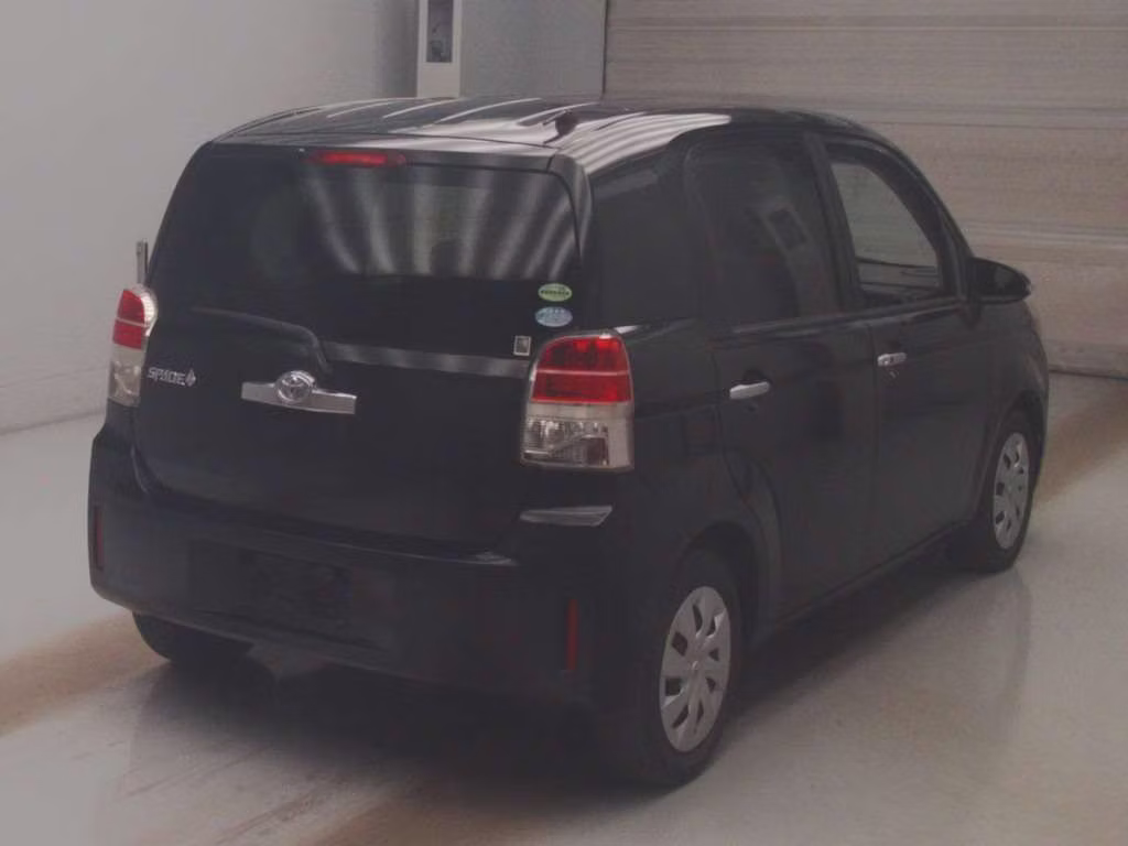 TOYOTA SPADE
