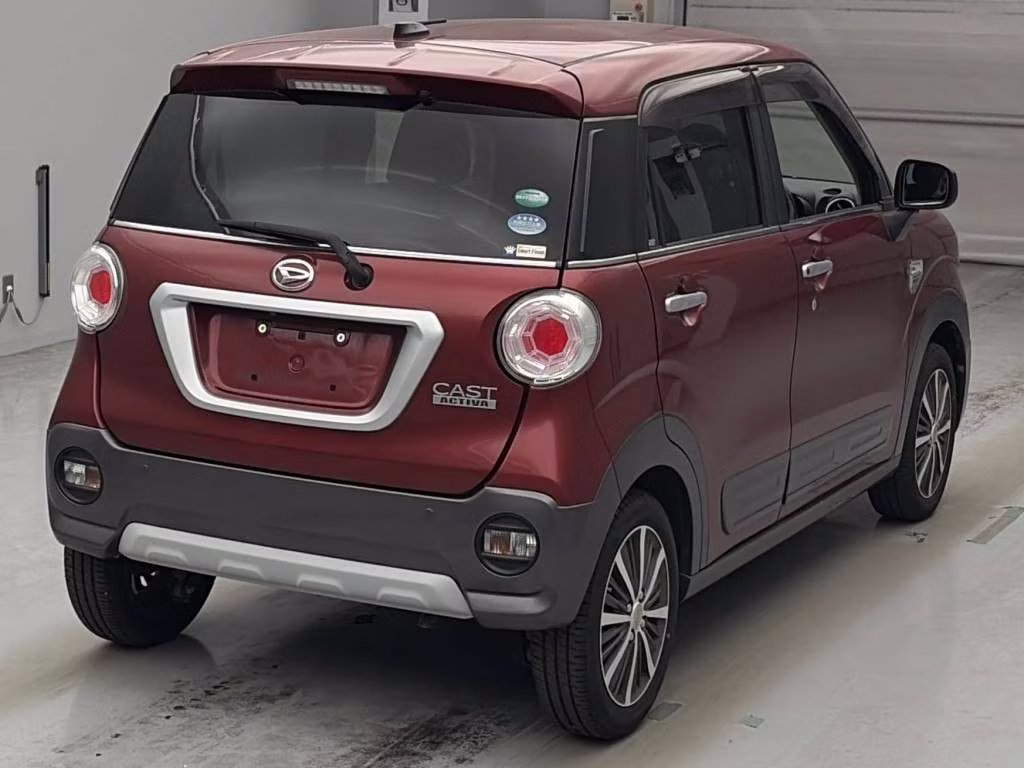 DAIHATSU CAST