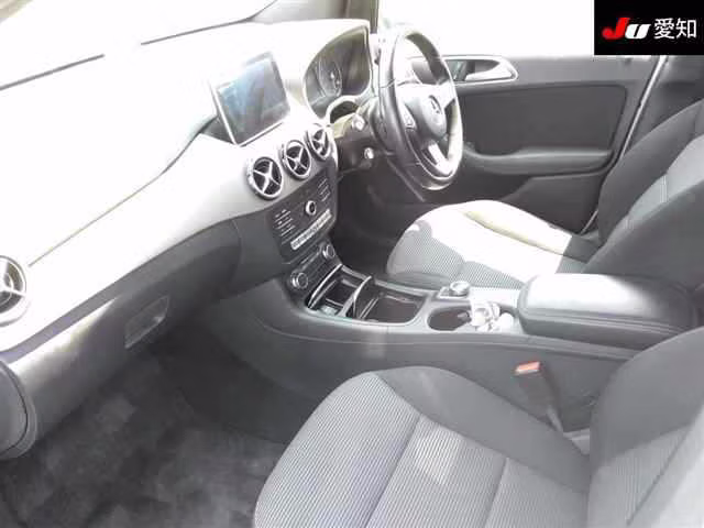 MERCEDES-BENZ B-CLASS