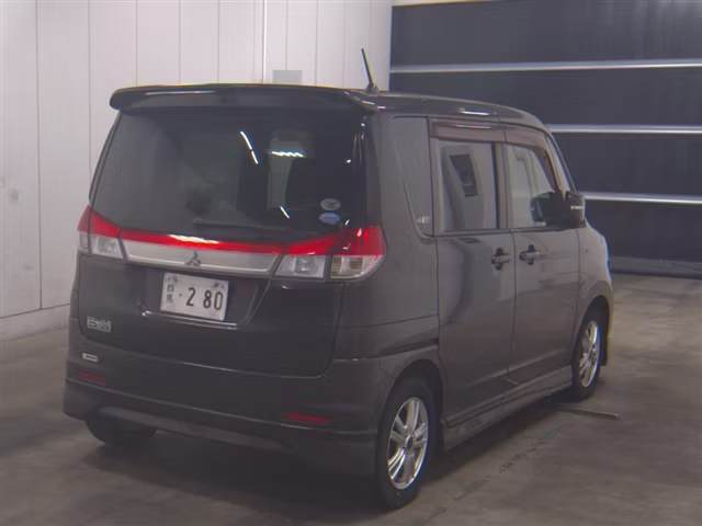 MITSUBISHI DELICA D:2
