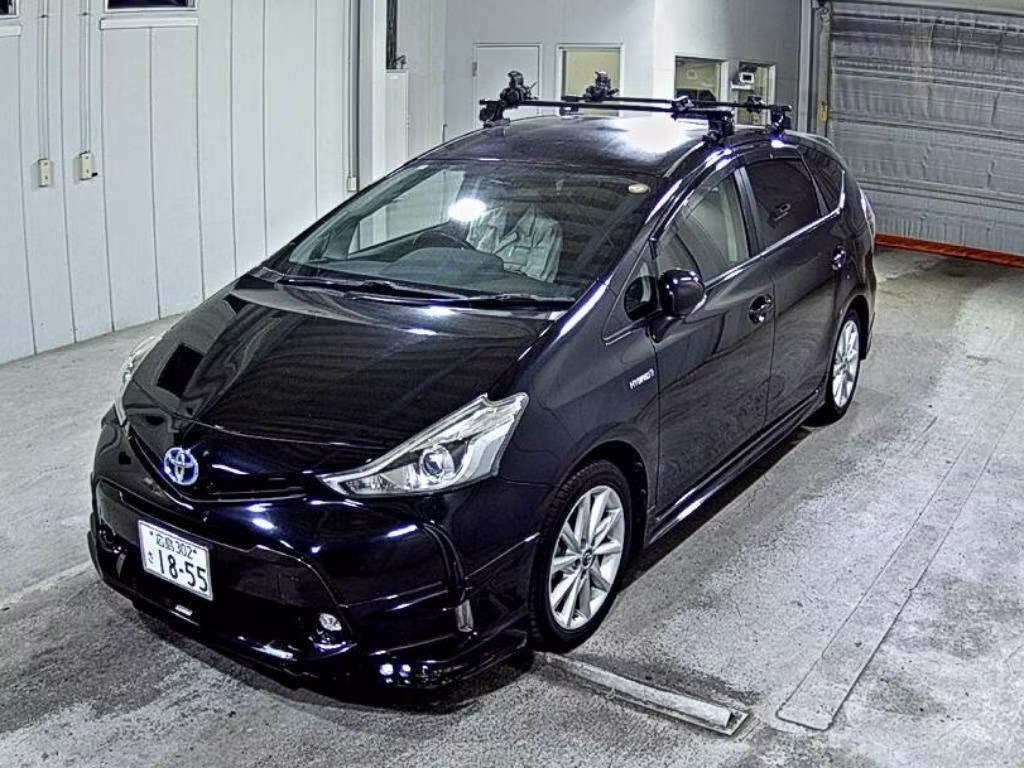 TOYOTA PRIUS ALPHA