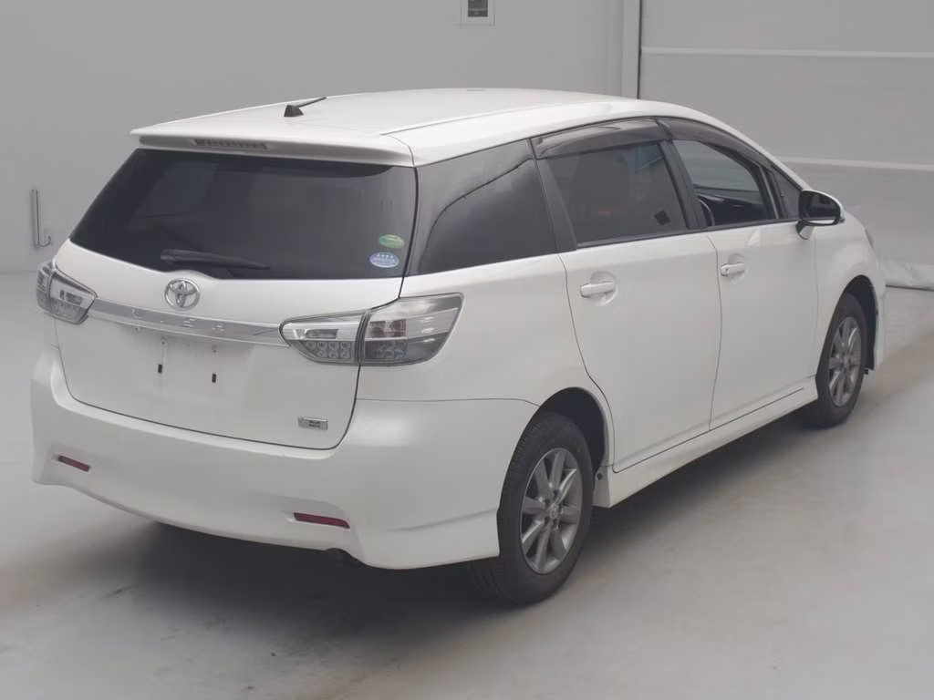 TOYOTA WISH