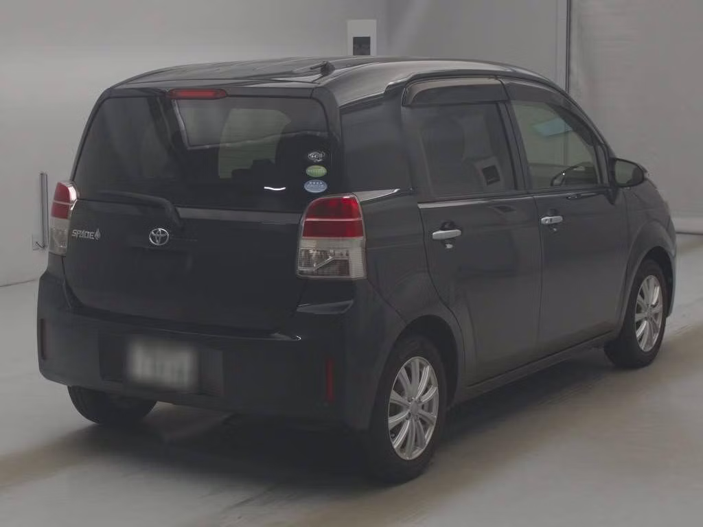 TOYOTA SPADE