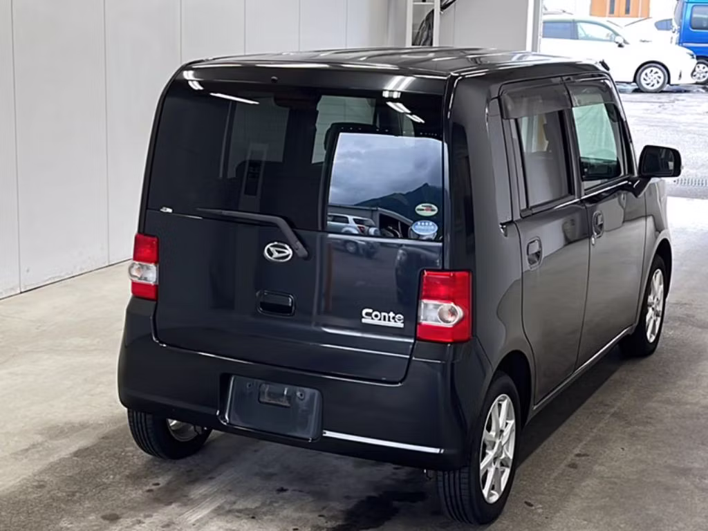 DAIHATSU MOVE CONTE