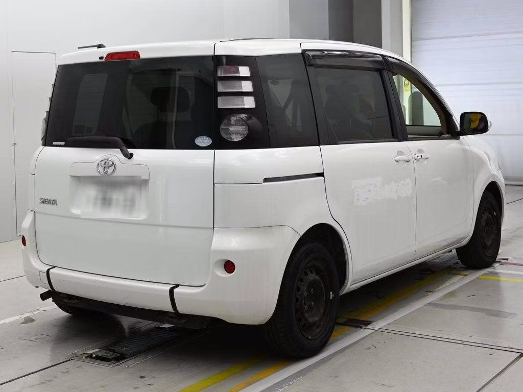 TOYOTA SIENTA