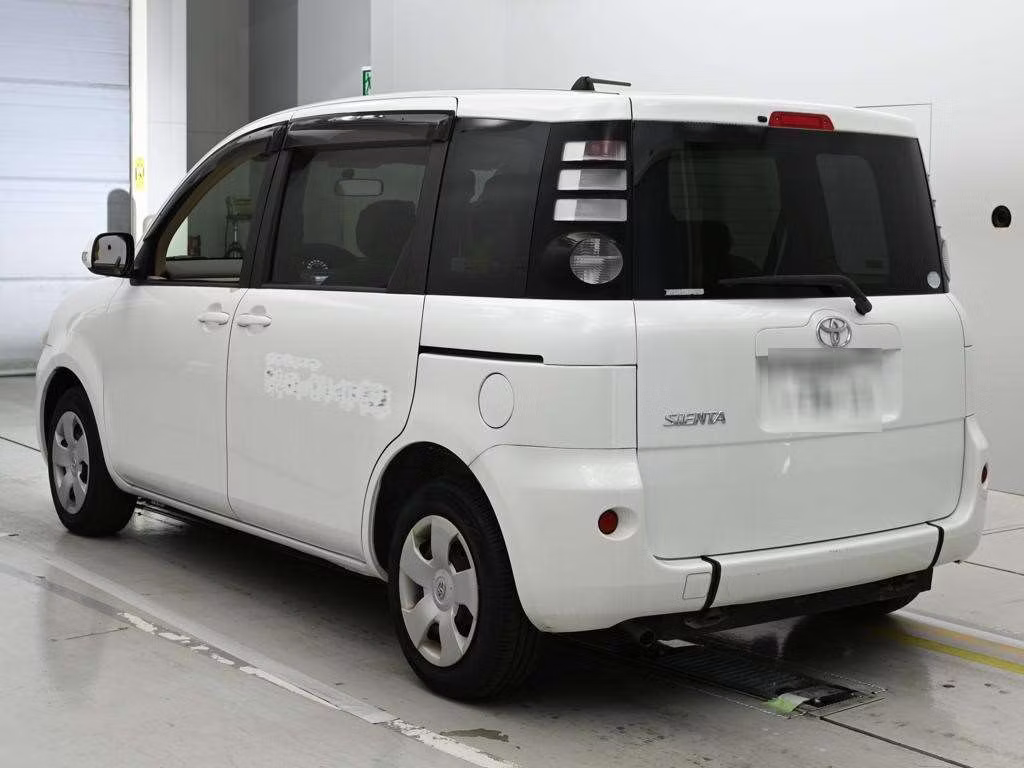 TOYOTA SIENTA