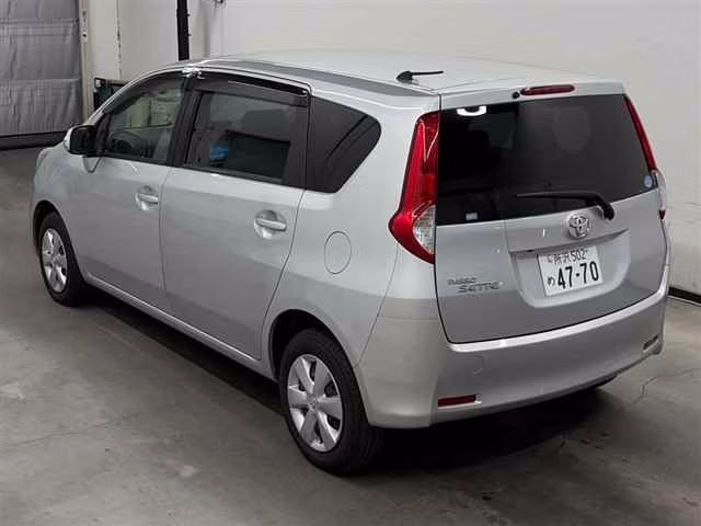 TOYOTA PASSO SETTE