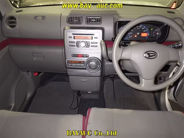 DAIHATSU MOVE CONTE
