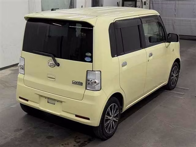 DAIHATSU MOVE CONTE