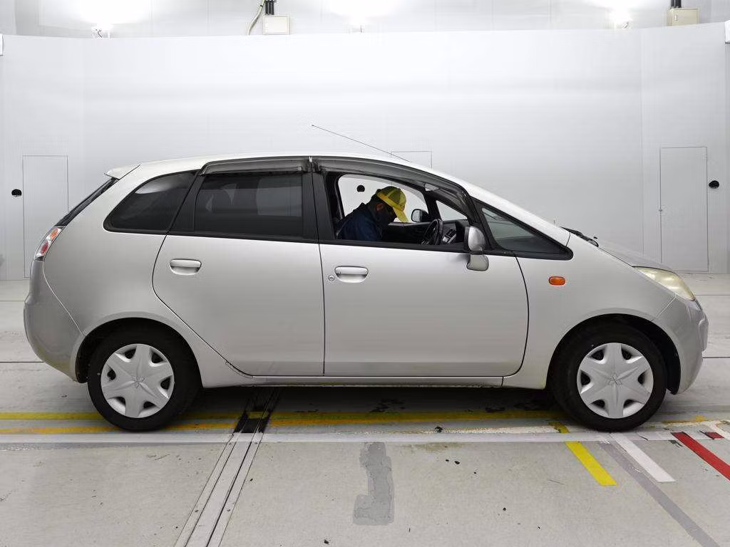MITSUBISHI COLT PLUS