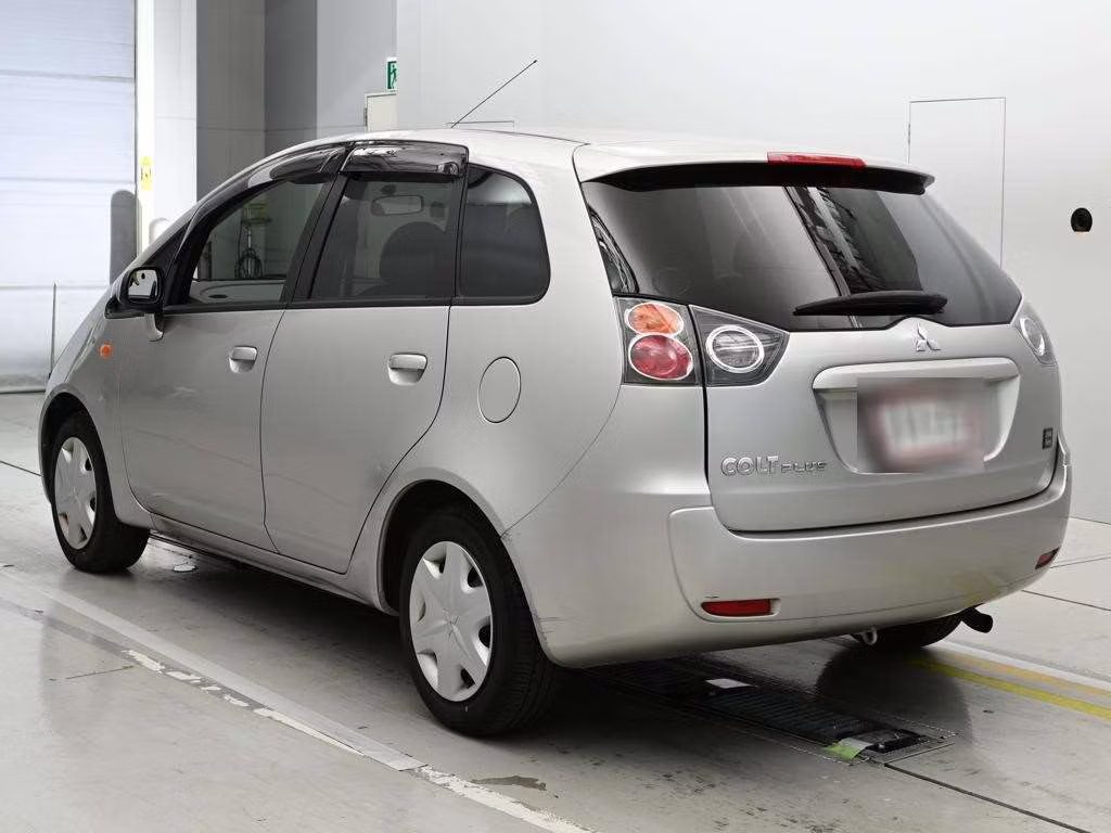 MITSUBISHI COLT PLUS