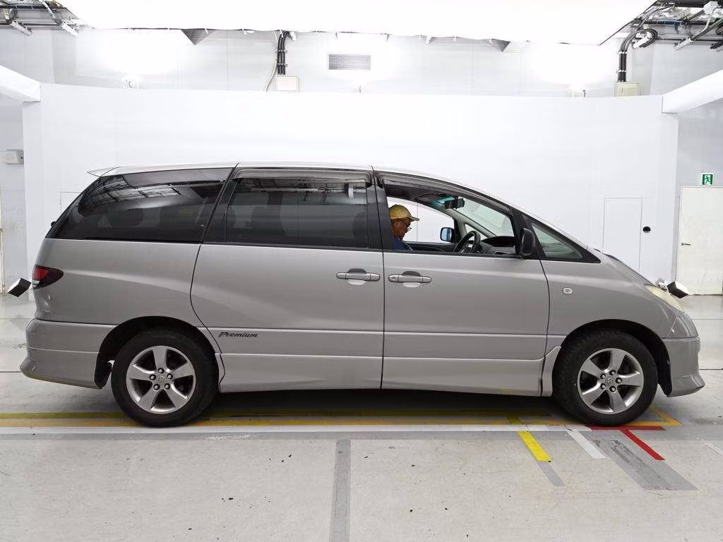 TOYOTA ESTIMA