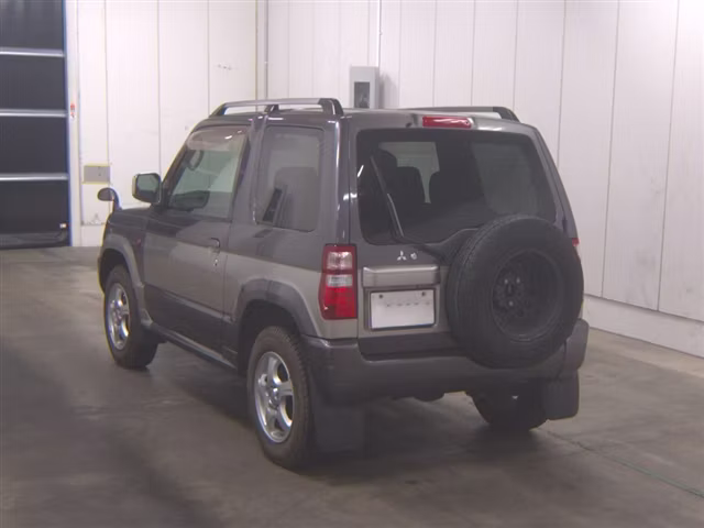 MITSUBISHI PAJERO MINI
