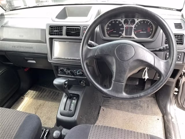 MITSUBISHI PAJERO MINI
