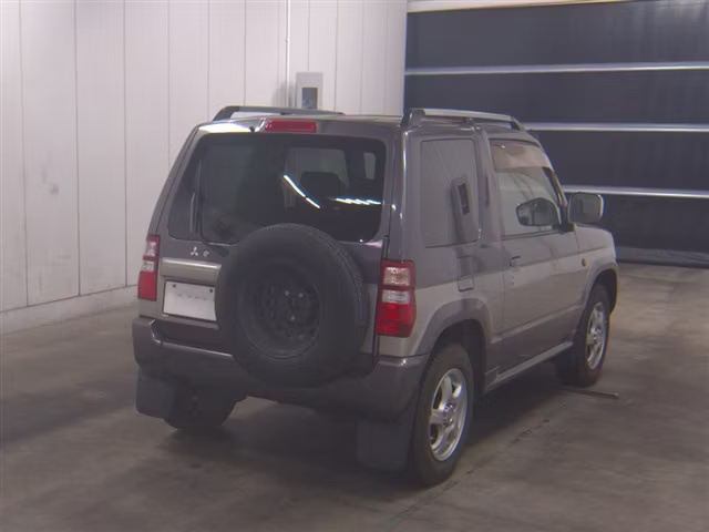 MITSUBISHI PAJERO MINI