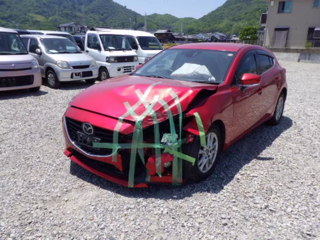 MAZDA AXELA