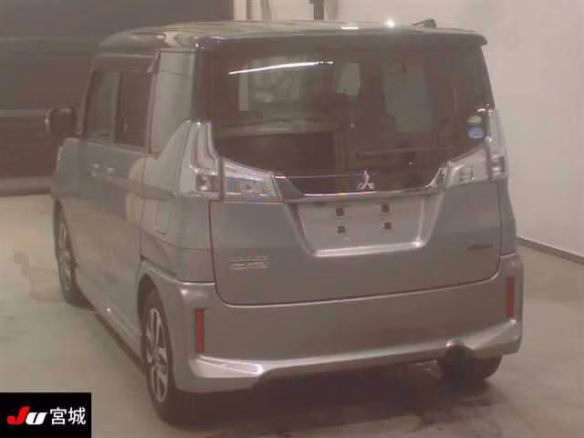 MITSUBISHI DELICA D:2
