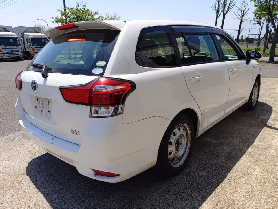 TOYOTA COROLLA FIELDER