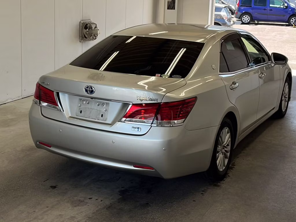 TOYOTA CROWN