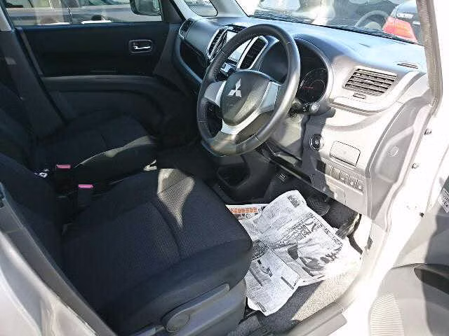MITSUBISHI DELICA D:2