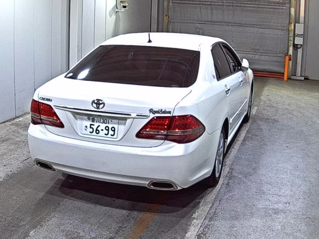 TOYOTA CROWN