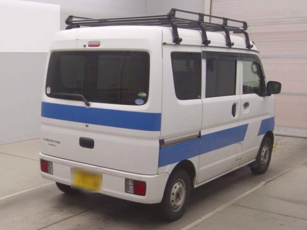 MITSUBISHI MINICAB
