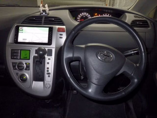 TOYOTA RACTIS