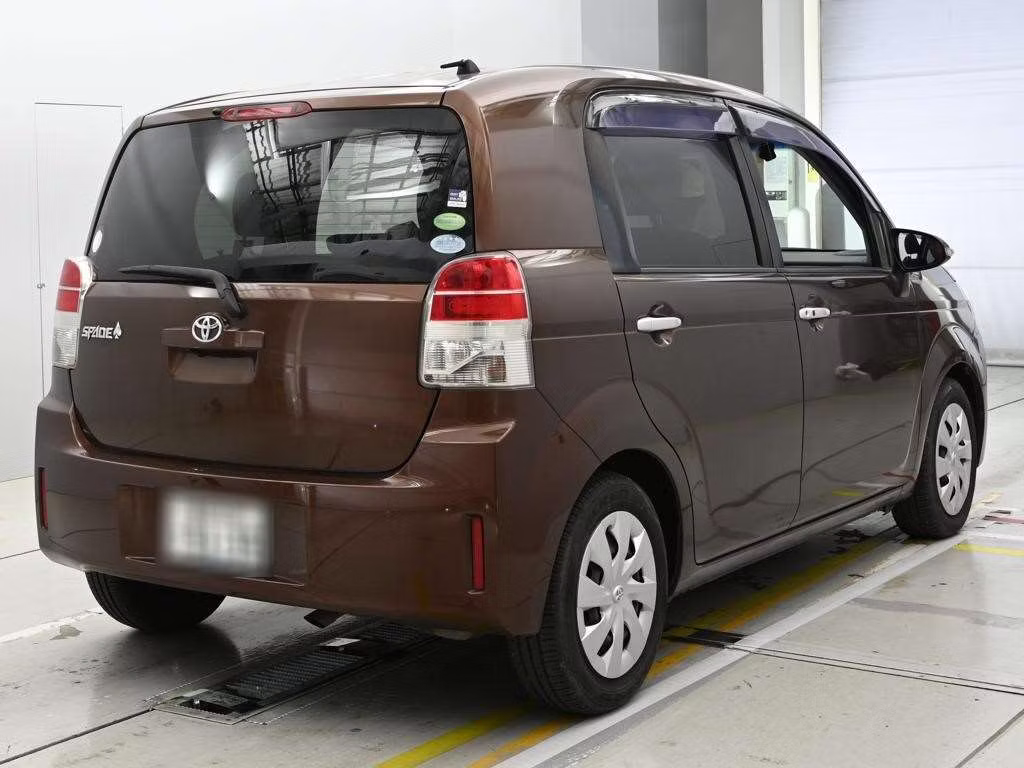 TOYOTA SPADE