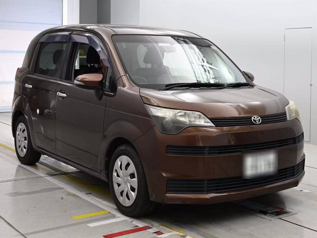 TOYOTA SPADE