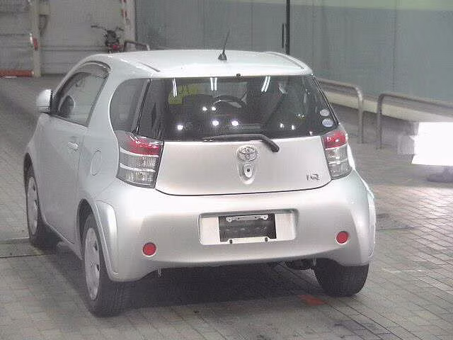TOYOTA IQ
