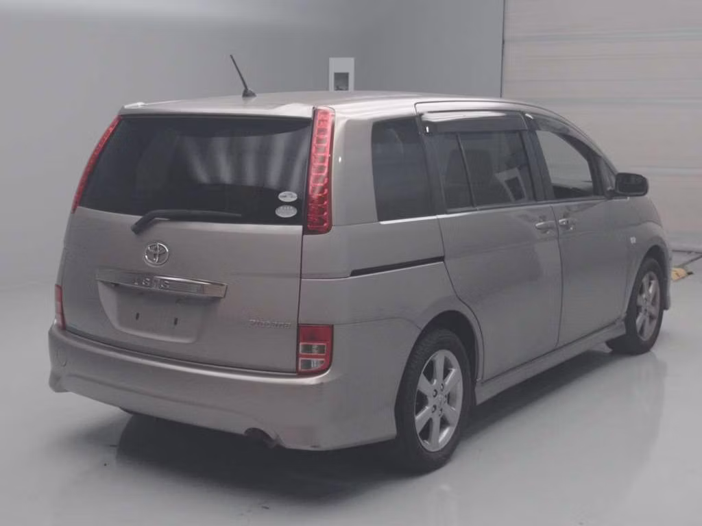 TOYOTA ISIS