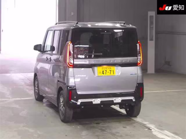 MITSUBISHI DELICA MINI