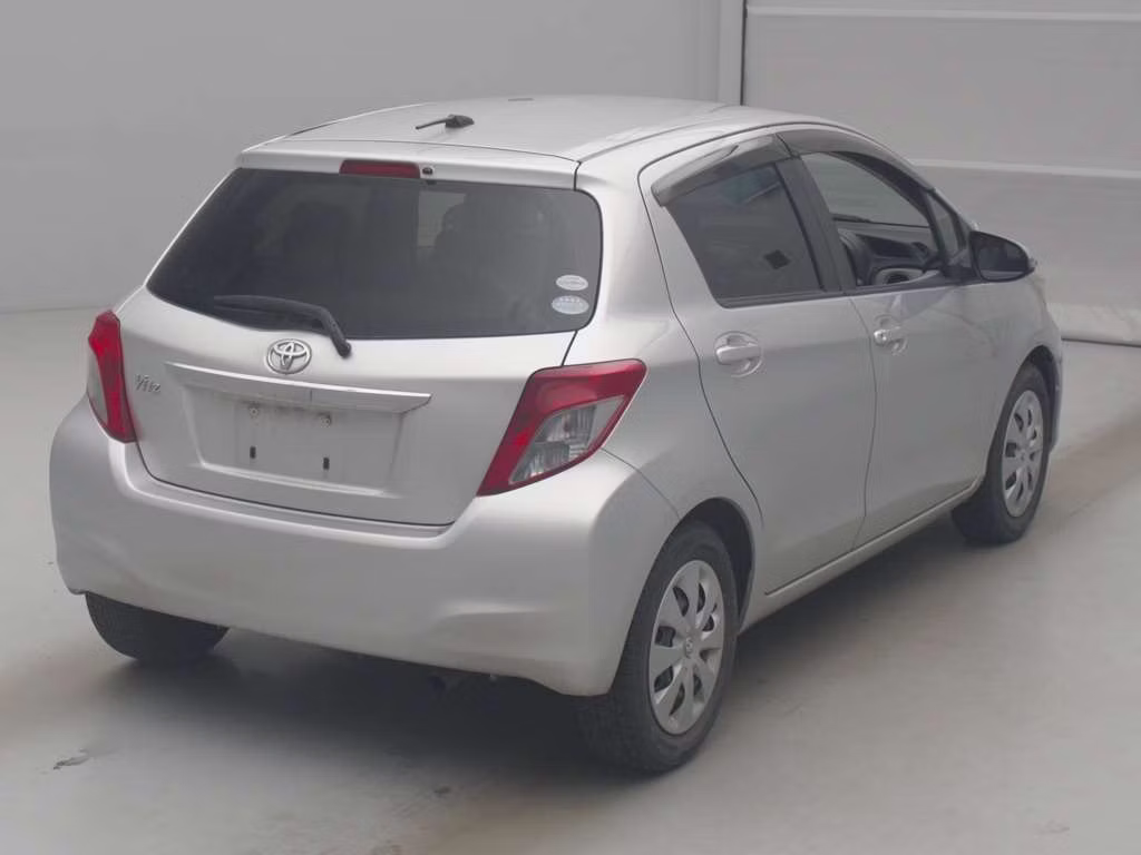 TOYOTA VITZ