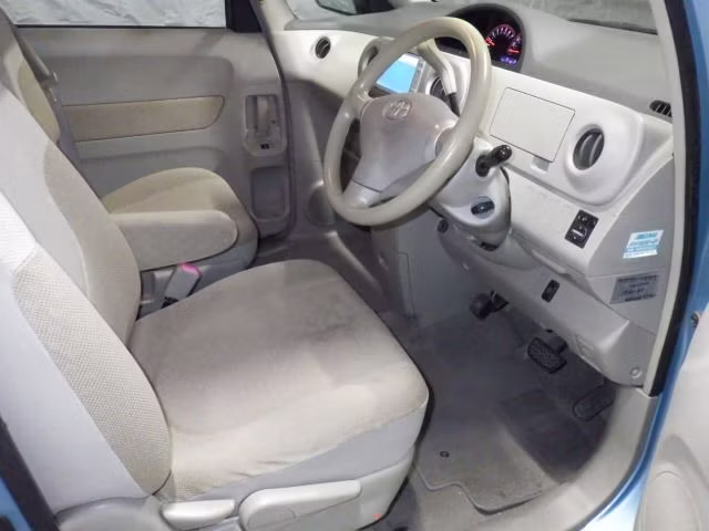 TOYOTA PORTE