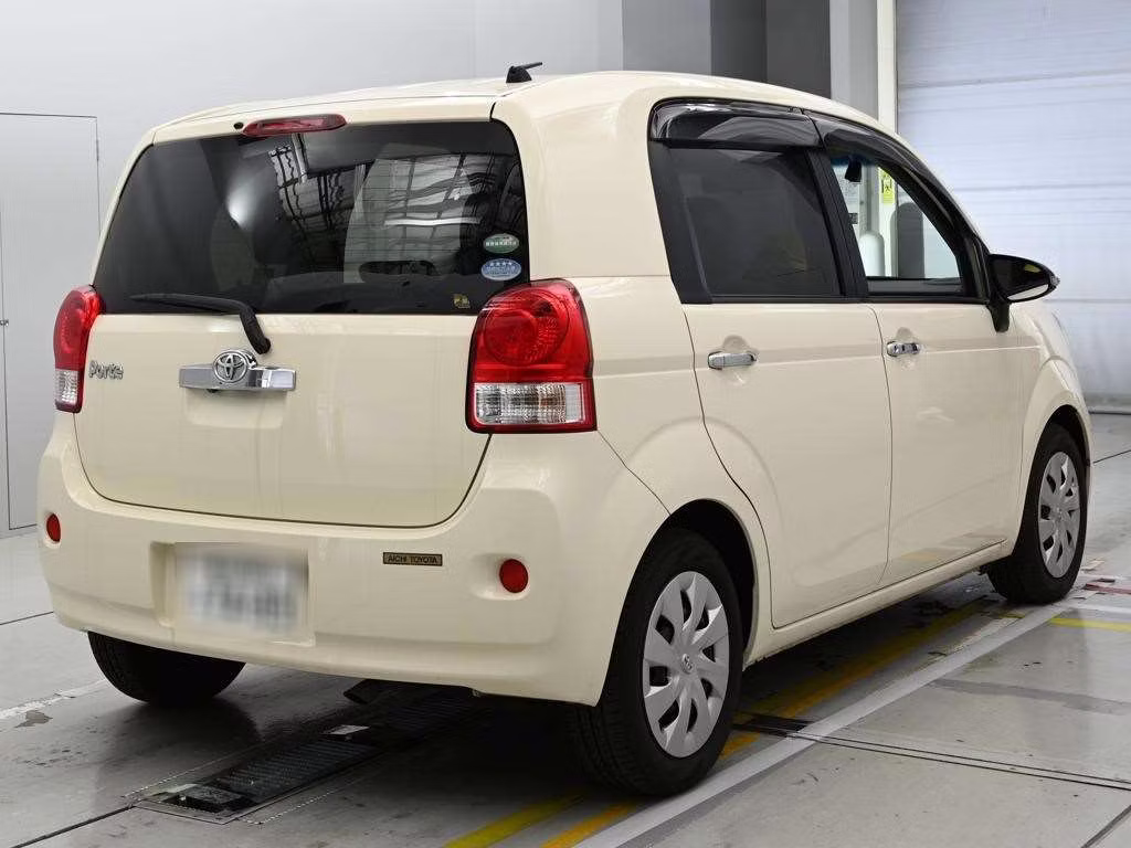 TOYOTA PORTE