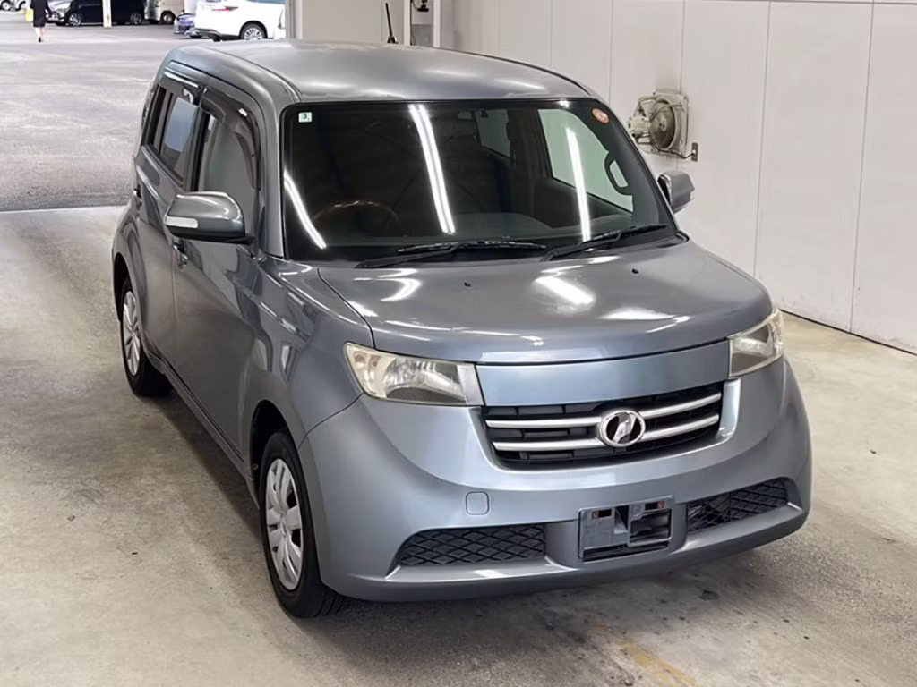 TOYOTA BB