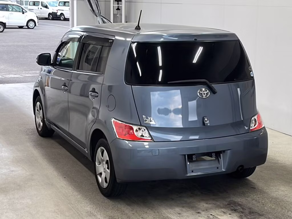 TOYOTA BB