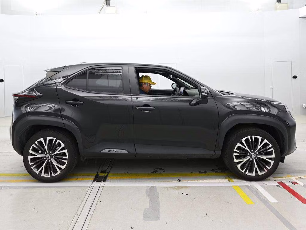 TOYOTA YARIS CROSS
