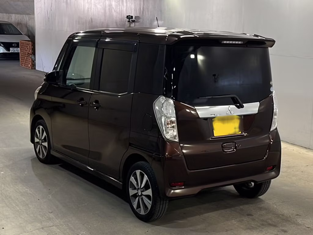 MITSUBISHI EK SPACE