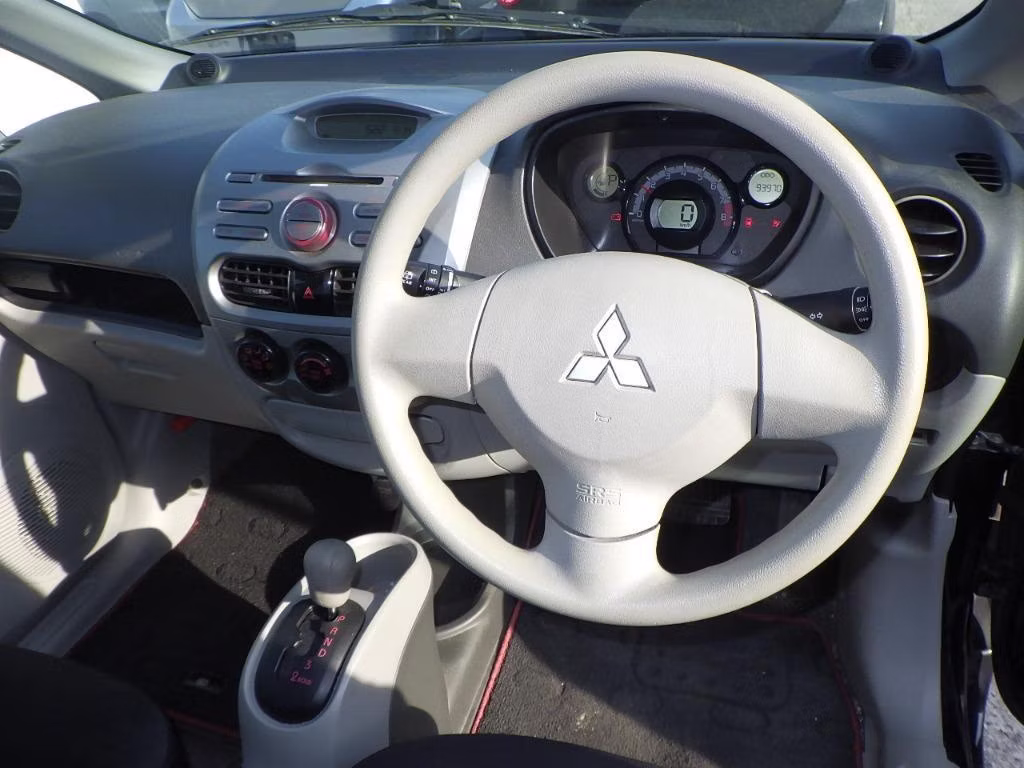 MITSUBISHI I