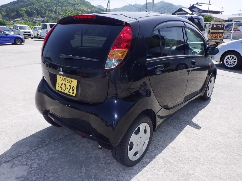 MITSUBISHI I