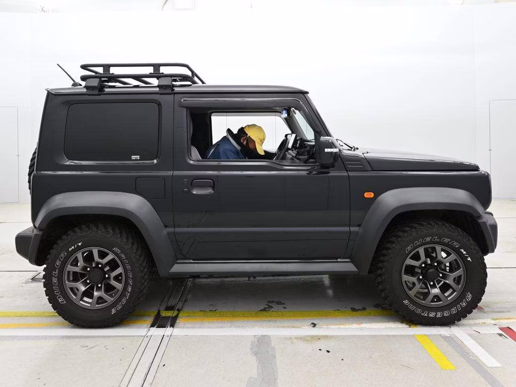 SUZUKI JIMNY SIERRA