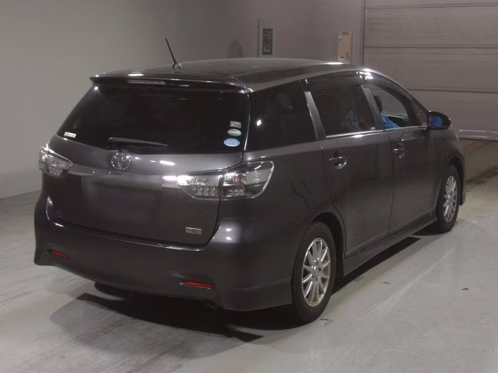 TOYOTA WISH